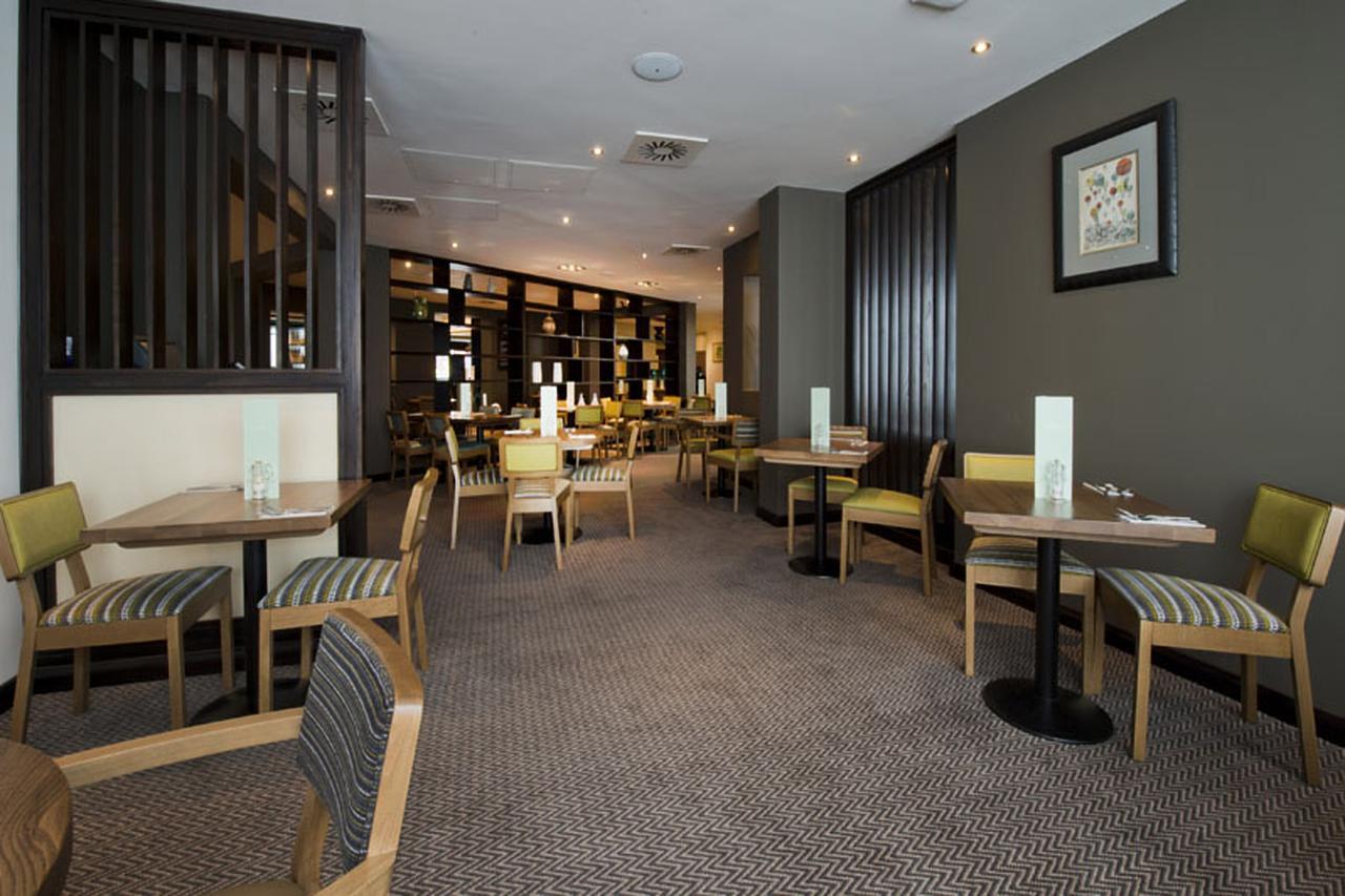 Premier Heathrow Airport Terminal 4 Hotel Hillingdon