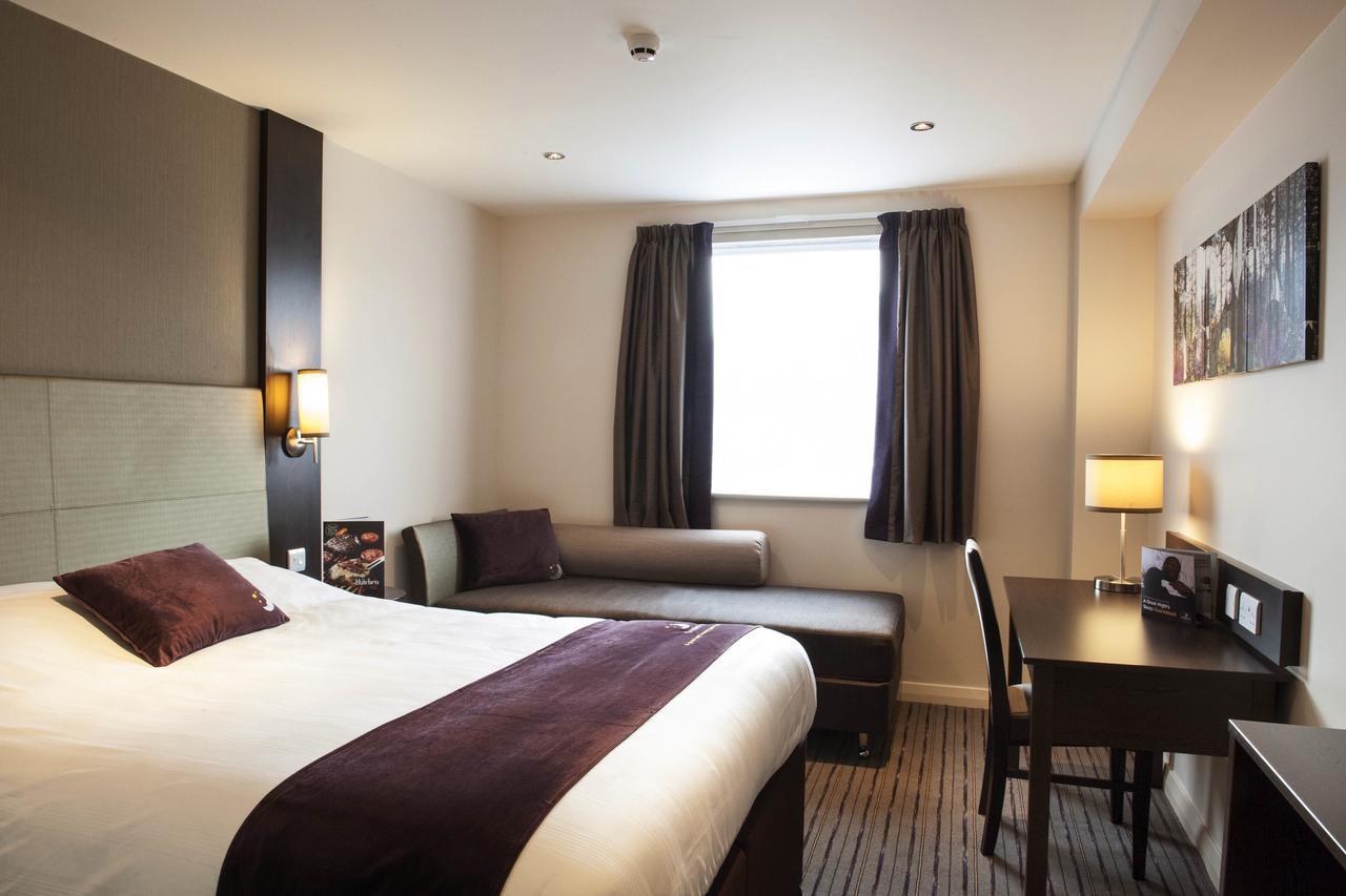 Premier Heathrow Airport Terminal 4 Hotel 3*